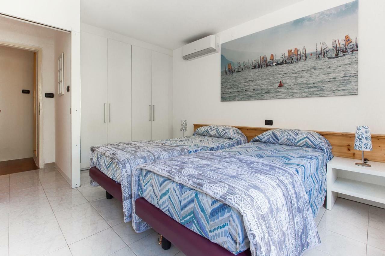 Apartments Suster Torbole Sul Garda Esterno foto