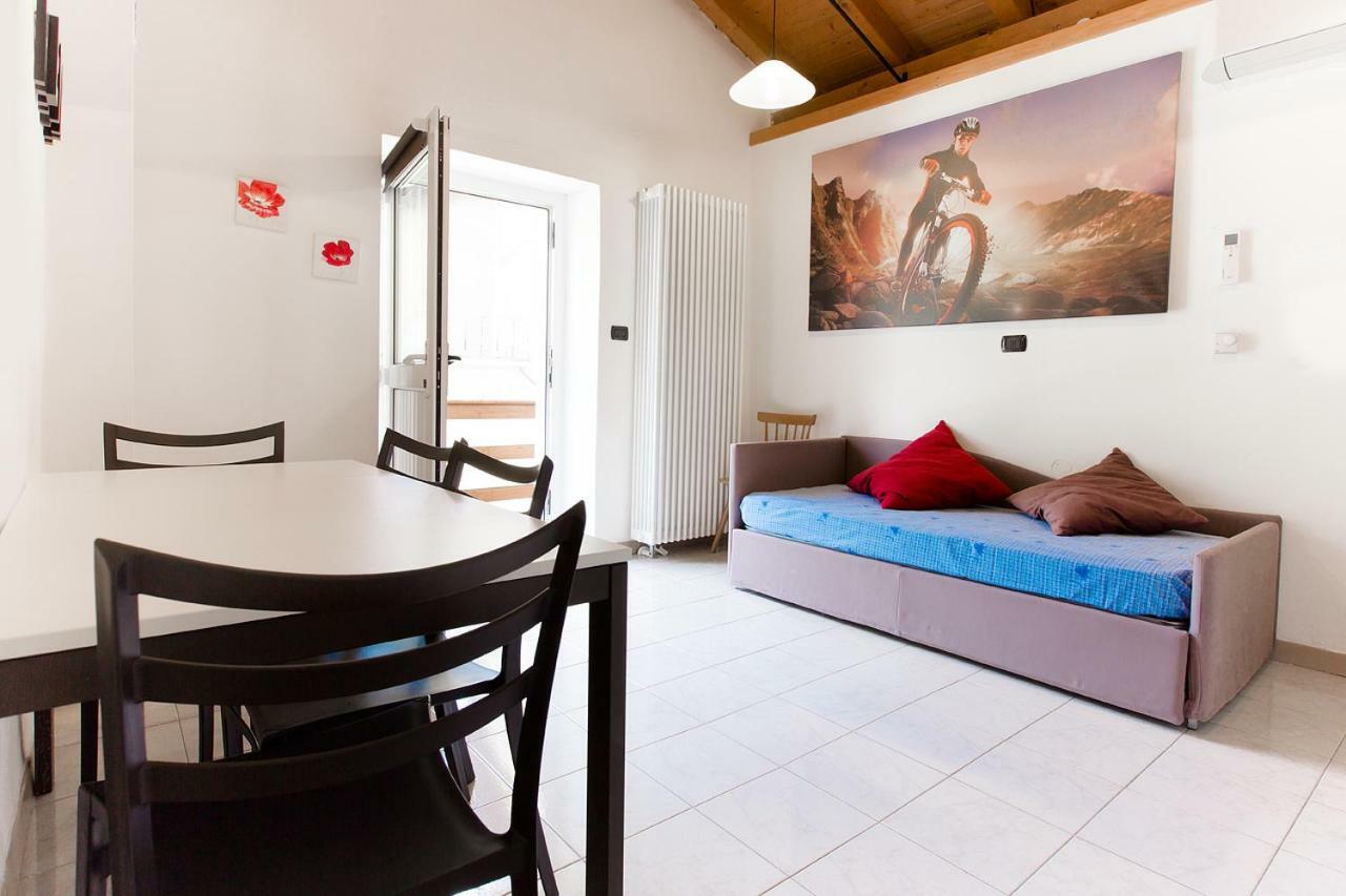 Apartments Suster Torbole Sul Garda Esterno foto