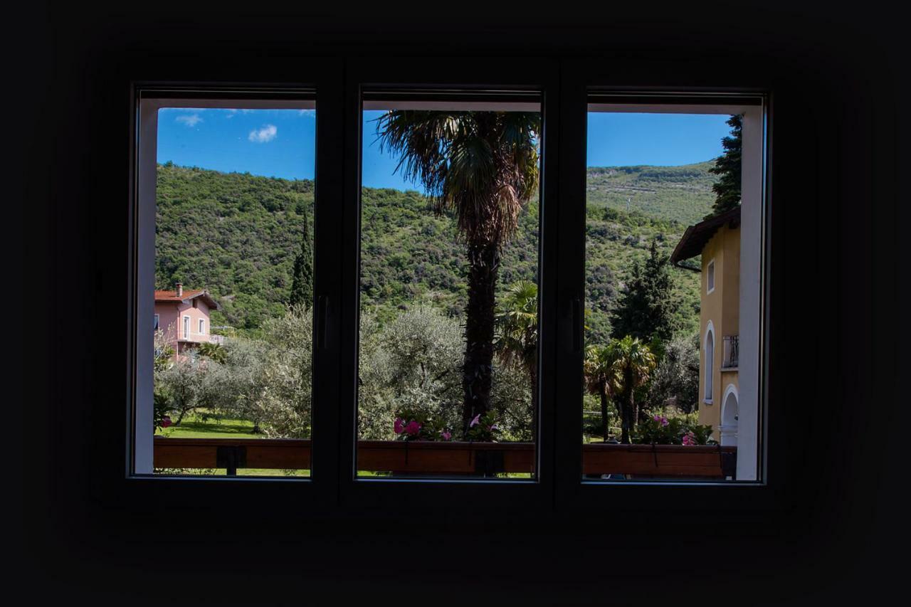 Apartments Suster Torbole Sul Garda Esterno foto